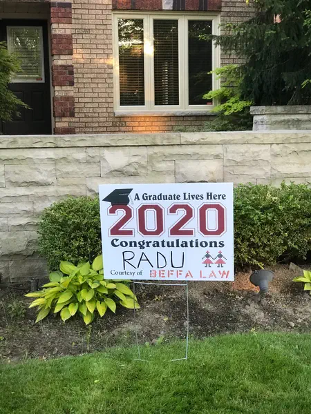 2020 Graduate Sign