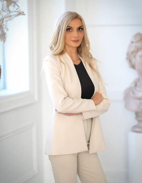 Oakville Real Estate Lawyers - Monica Beffa
